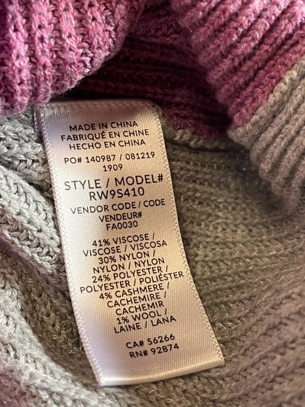 Color Blocked Sweater by‎ Splendid - Size Medium
